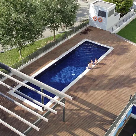 1217 - Pool And Ii Apartment